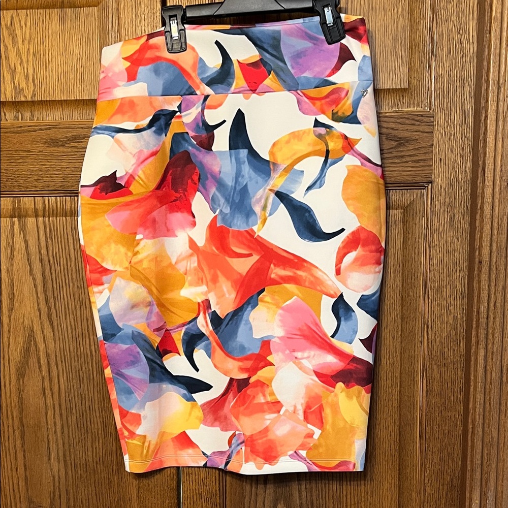 Thalia Sodi Colorful Abstract Print Women's Skirt. Size L